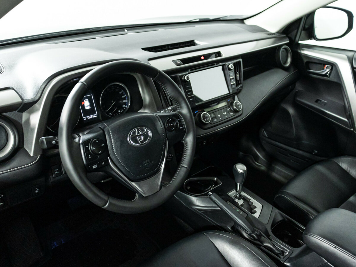 Купить Toyota RAV4 IV (XA40) Рестайлинг, 2016, 111 735 км, фото №11