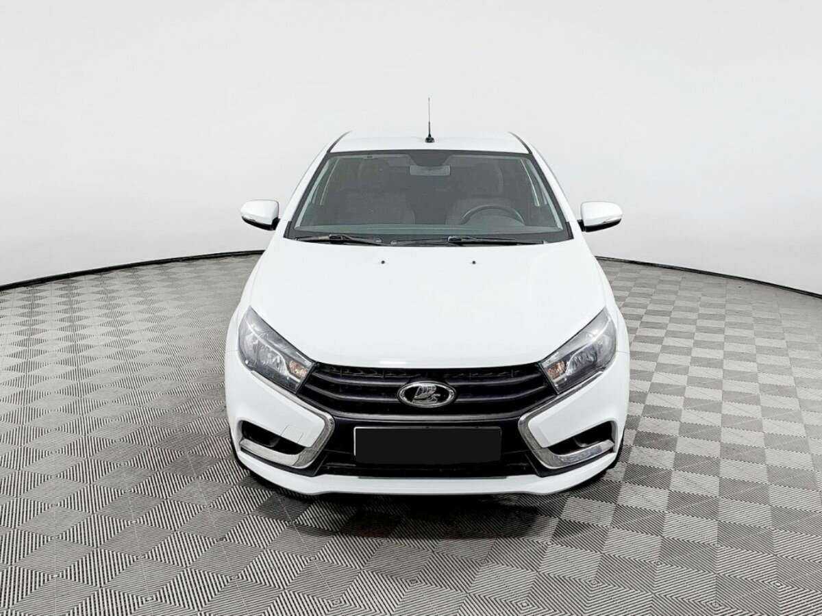 Купить Lada (ВАЗ) Vesta, 2019, 70 350 км, фото №2