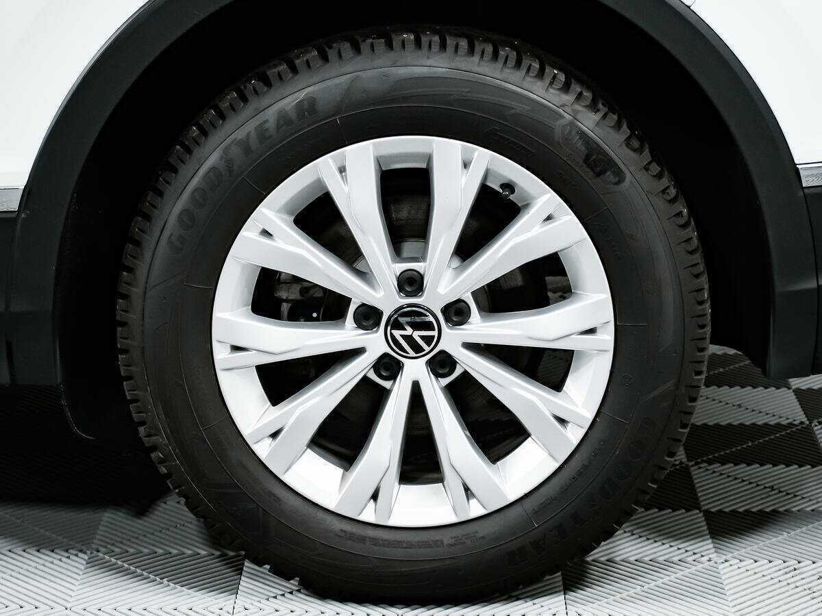 Купить Volkswagen Tiguan, 2021, 76 982 км, фото №14