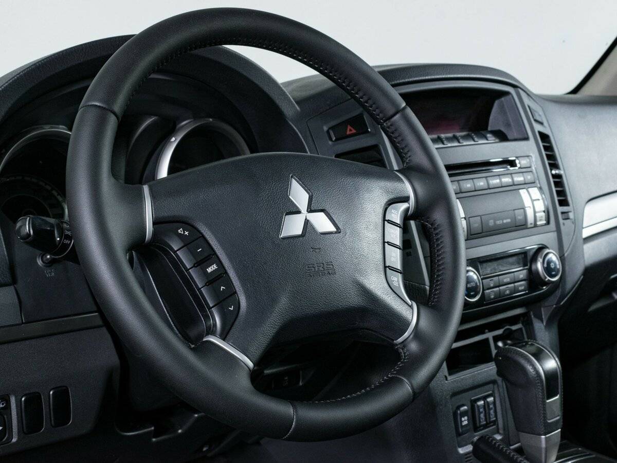 Купить Mitsubishi Pajero, 2013, 359 965 км, фото №14