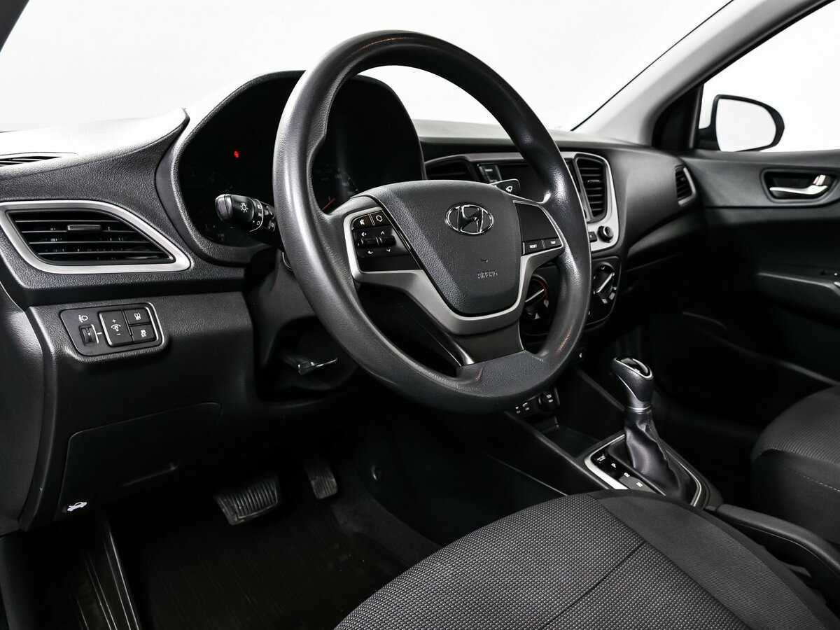 Купить Hyundai Solaris, 2018, 134 081 км, фото №13