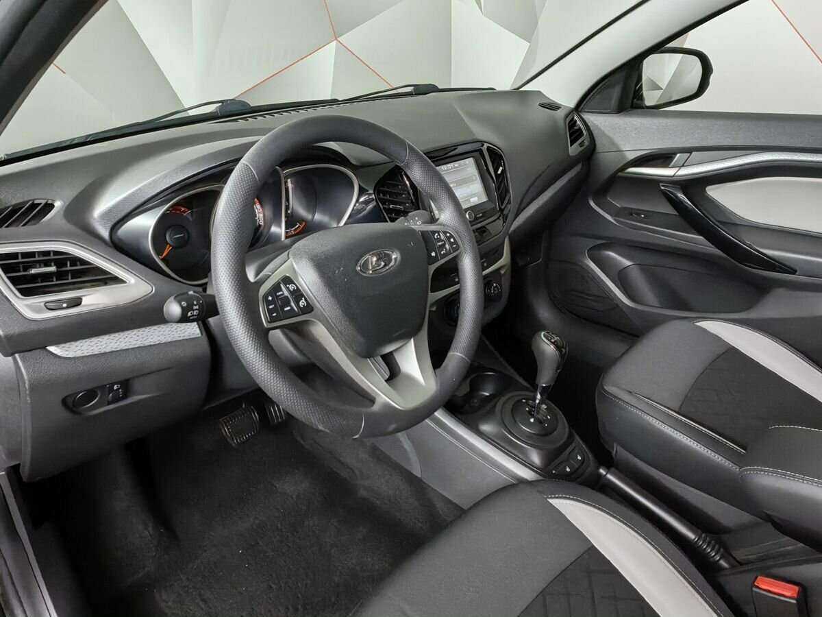 Купить Lada (ВАЗ) Vesta SW Cross, 2019, 66 589 км, фото №14