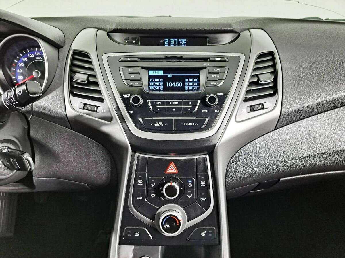 Купить Hyundai Elantra, 2015, 188 905 км, фото №15