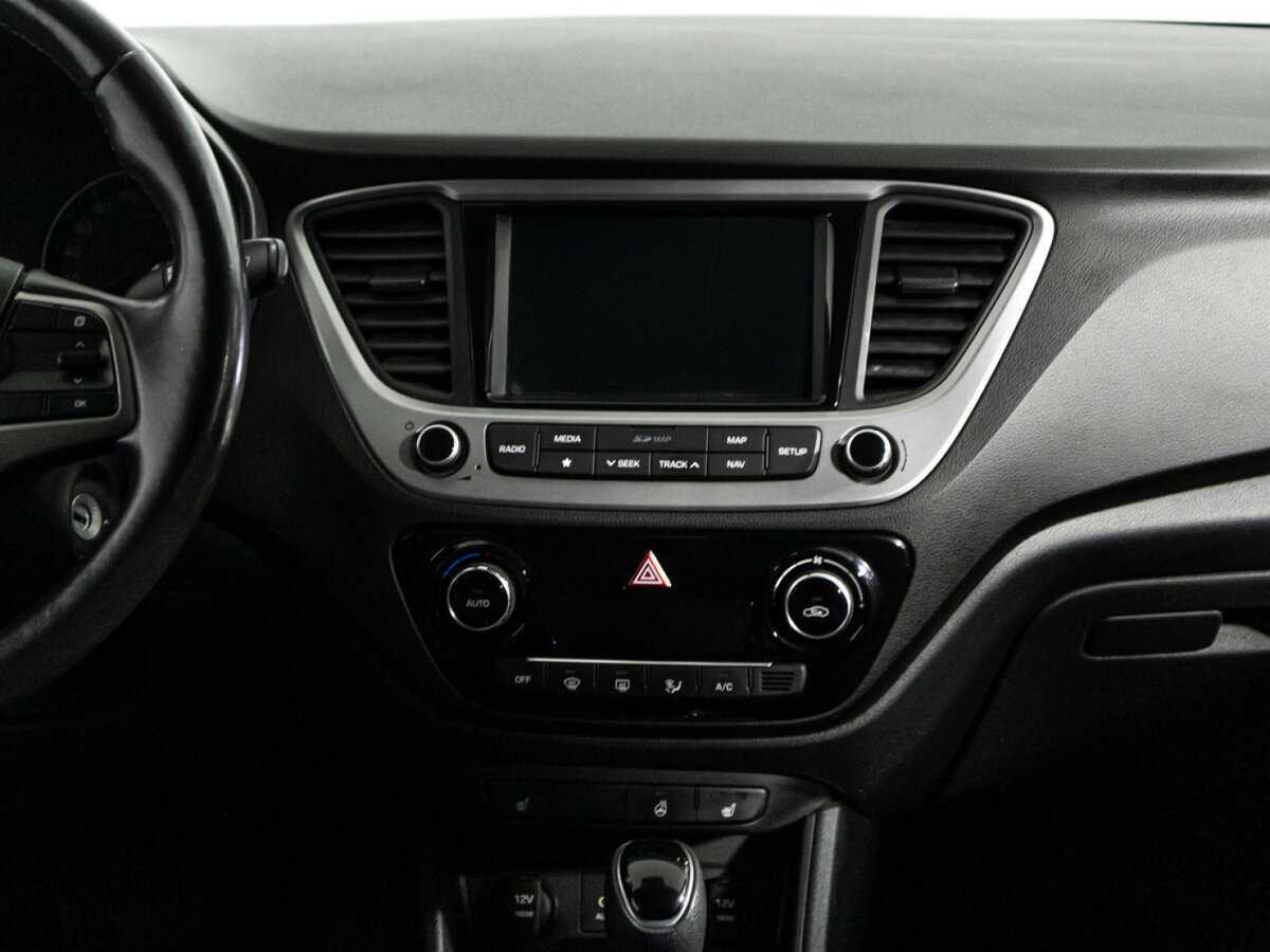Купить Hyundai Solaris, 2017, 157 026 км, фото №14