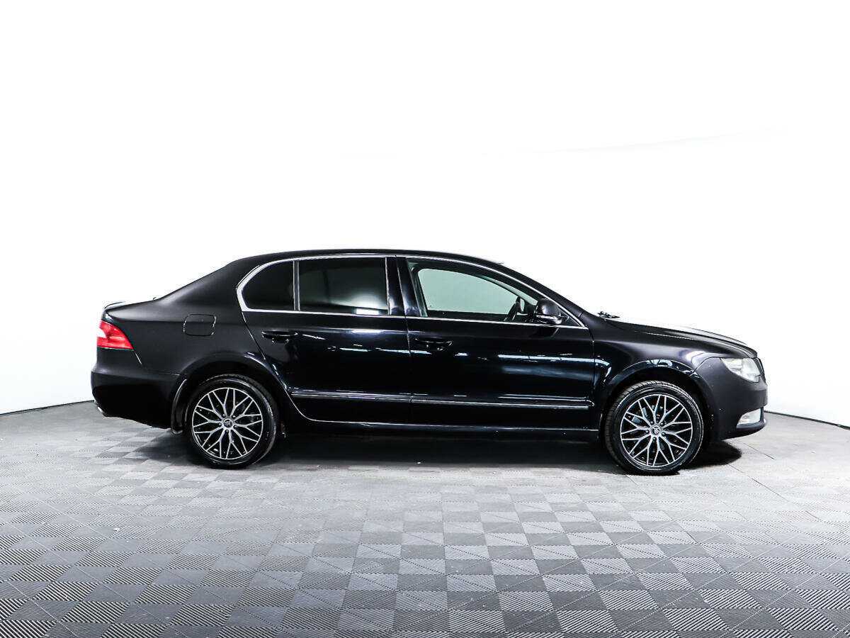 Купить Skoda Superb, 2012, 245 296 км, фото №4