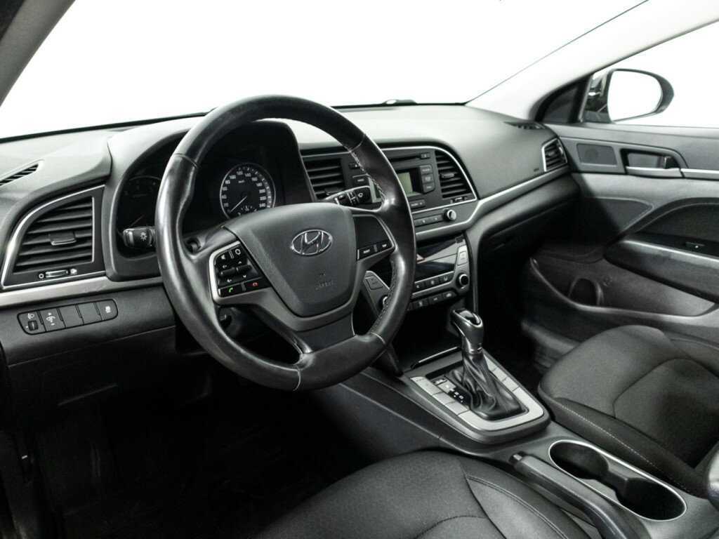 Купить Hyundai Elantra, 2017, 205 697 км, фото №11