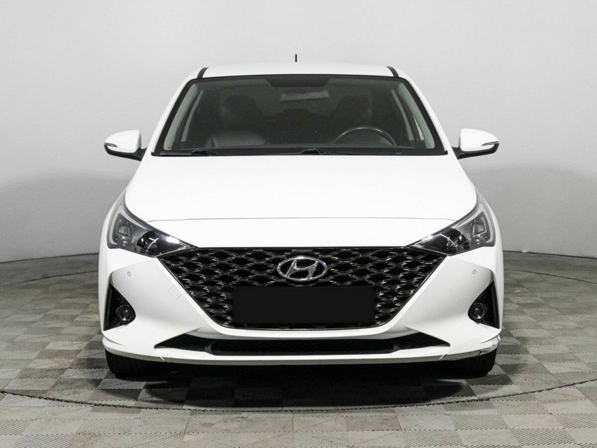 Купить Hyundai Solaris, 2020, 85 333 км, фото №2