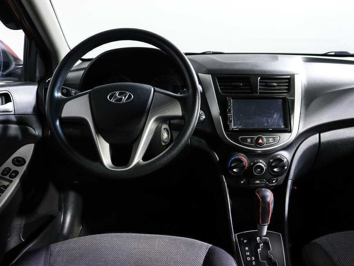 Купить Hyundai Solaris, 2013, 96 000 км, фото №10