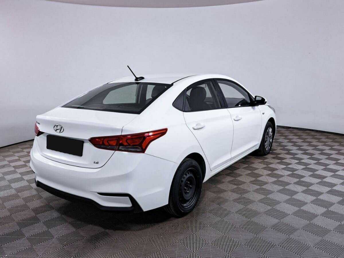 Купить Hyundai Solaris, 2017, 134 000 км, фото №5