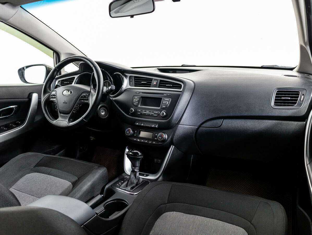 Купить Kia Ceed, 2015, 130 452 км, фото №9