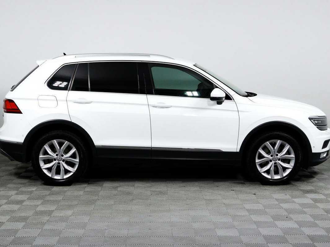 Купить Volkswagen Tiguan, 2017, 129 000 км, фото №4