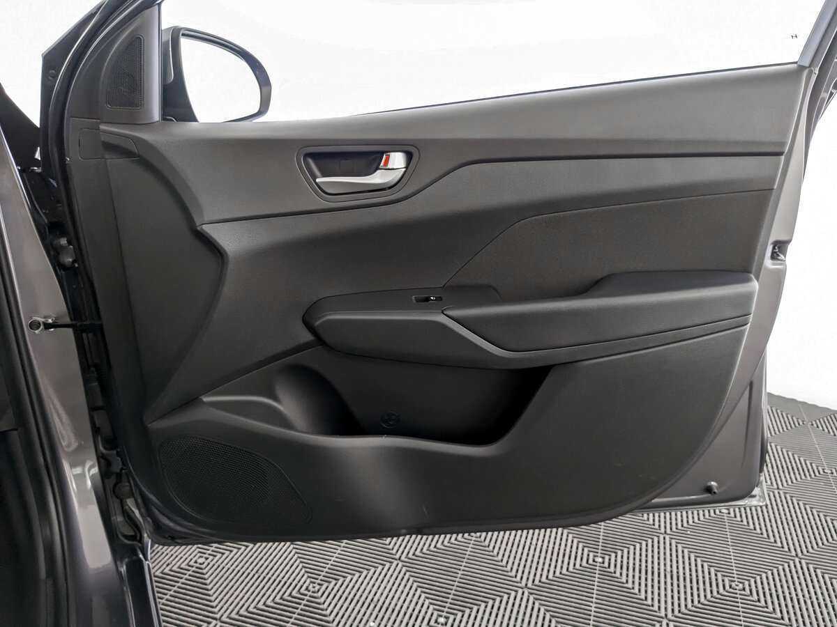 Купить Hyundai Solaris, 2021, 33 092 км, фото №20
