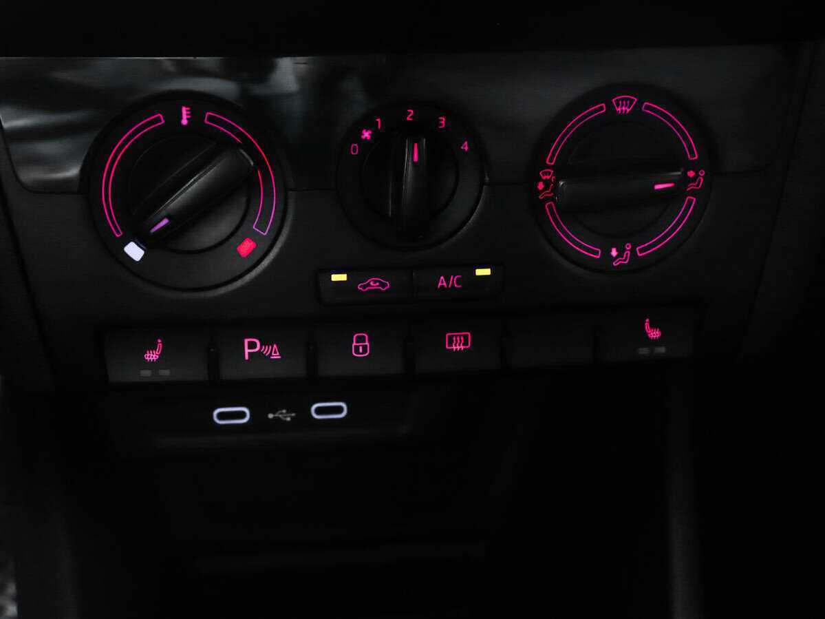 Купить Volkswagen Polo, 2021, 93 500 км, фото №18