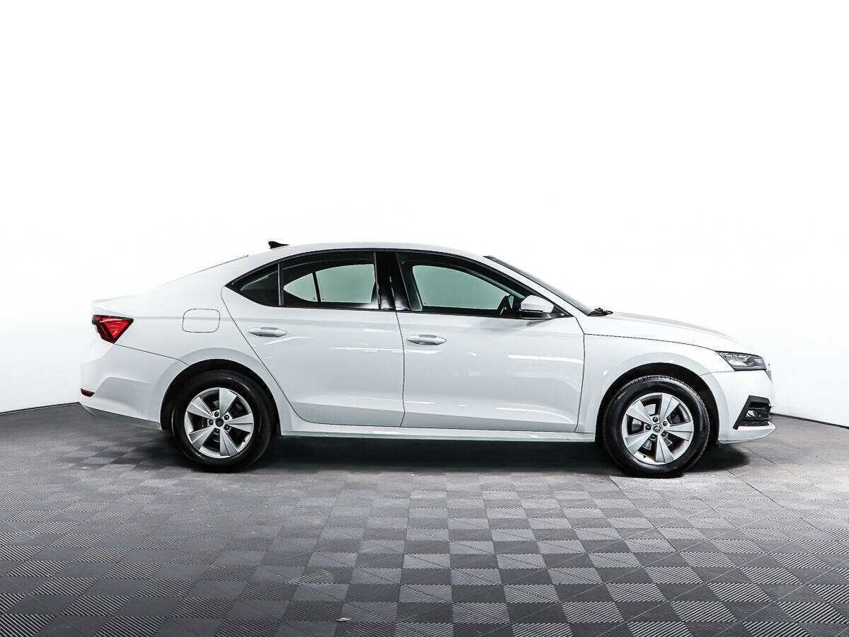 Купить Skoda Octavia, 2021, 61 170 км, фото №4