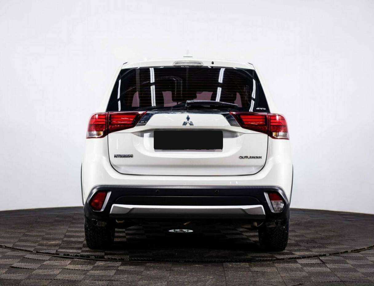Купить Mitsubishi Outlander, 2017, 152 152 км, фото №5