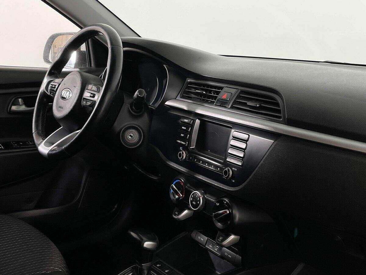 Купить Kia Rio, 2018, 112 290 км, фото №9