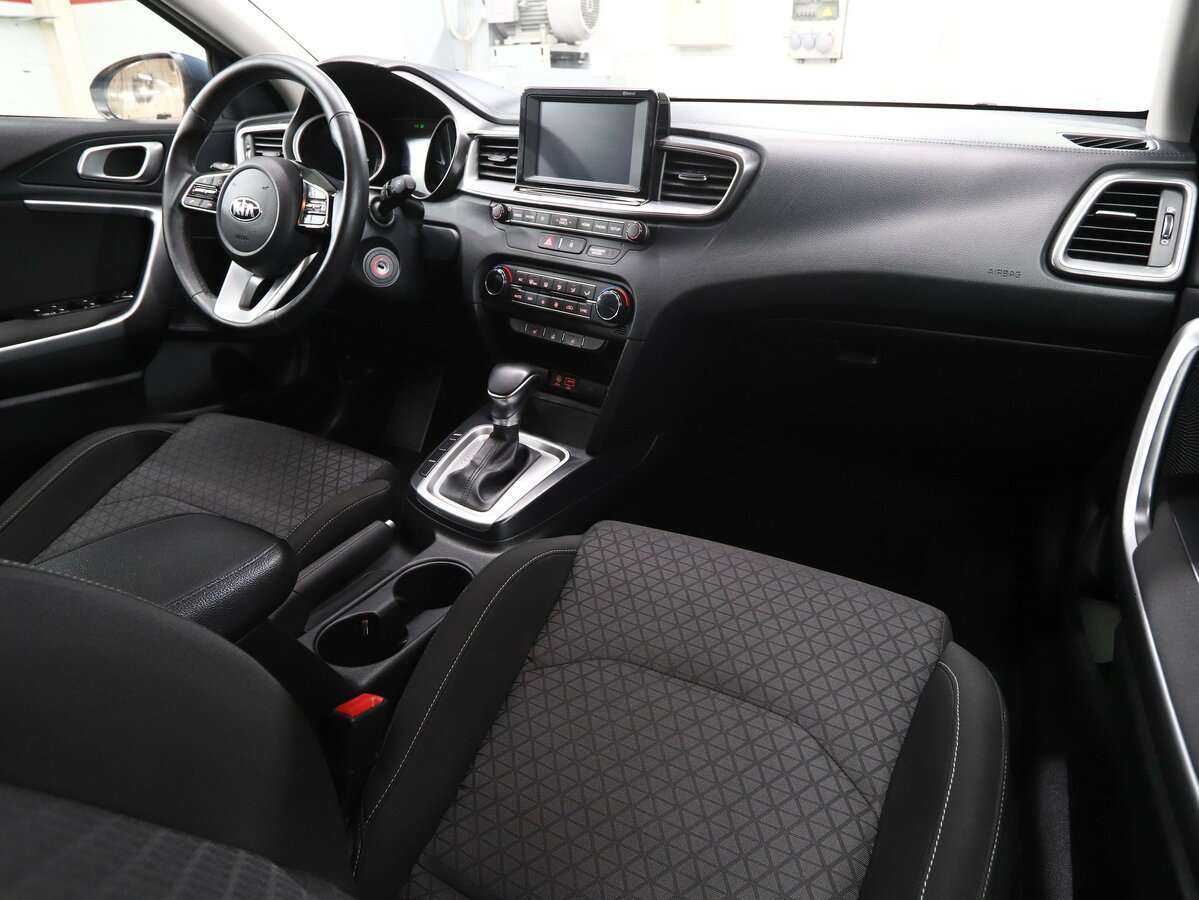 Купить Kia Ceed, 2018, 93 000 км, фото №15