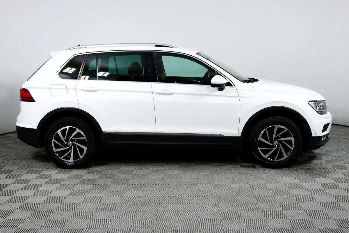 Купить Volkswagen Tiguan, 2018, 87 142 км, фото №3