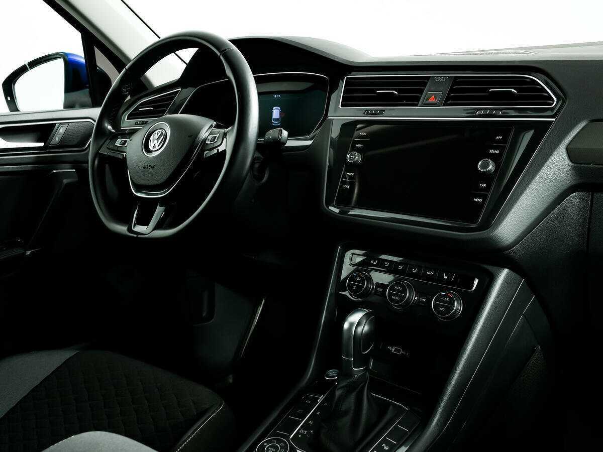 Купить Volkswagen Tiguan, 2018, 127 300 км, фото №9