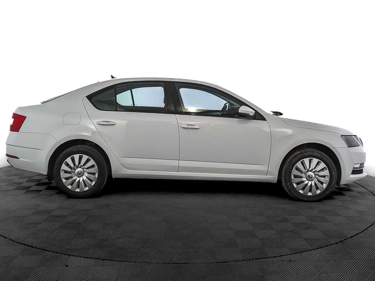 Купить Skoda Octavia, 2017, 66 246 км, фото №4