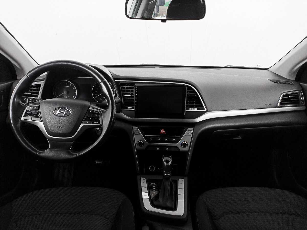Купить Hyundai Elantra, 2017, 180 577 км, фото №14