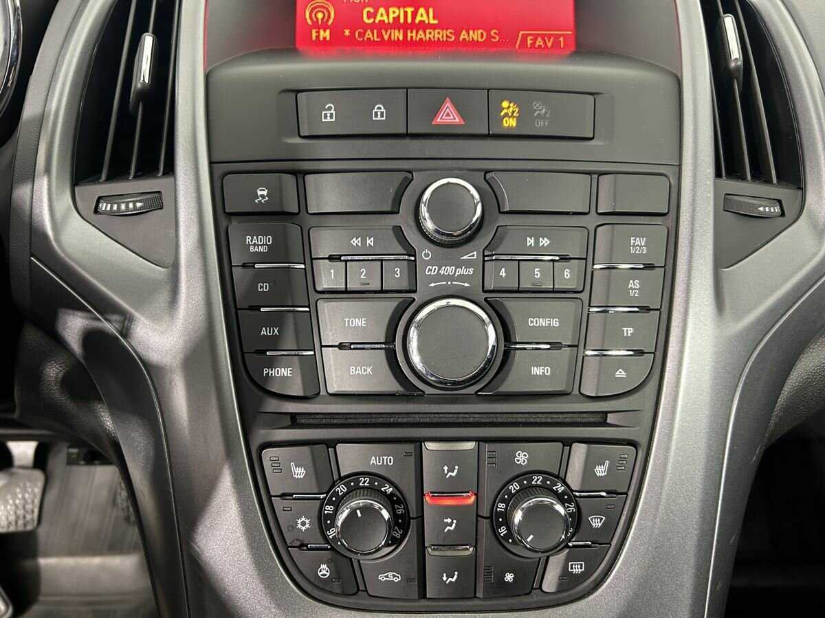 Купить Opel Astra GTC, 2014, 139 000 км, фото №12