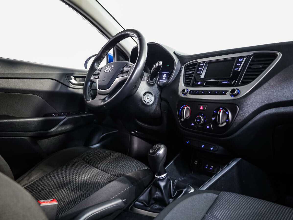 Купить Hyundai Solaris, 2018, 116 027 км, фото №8