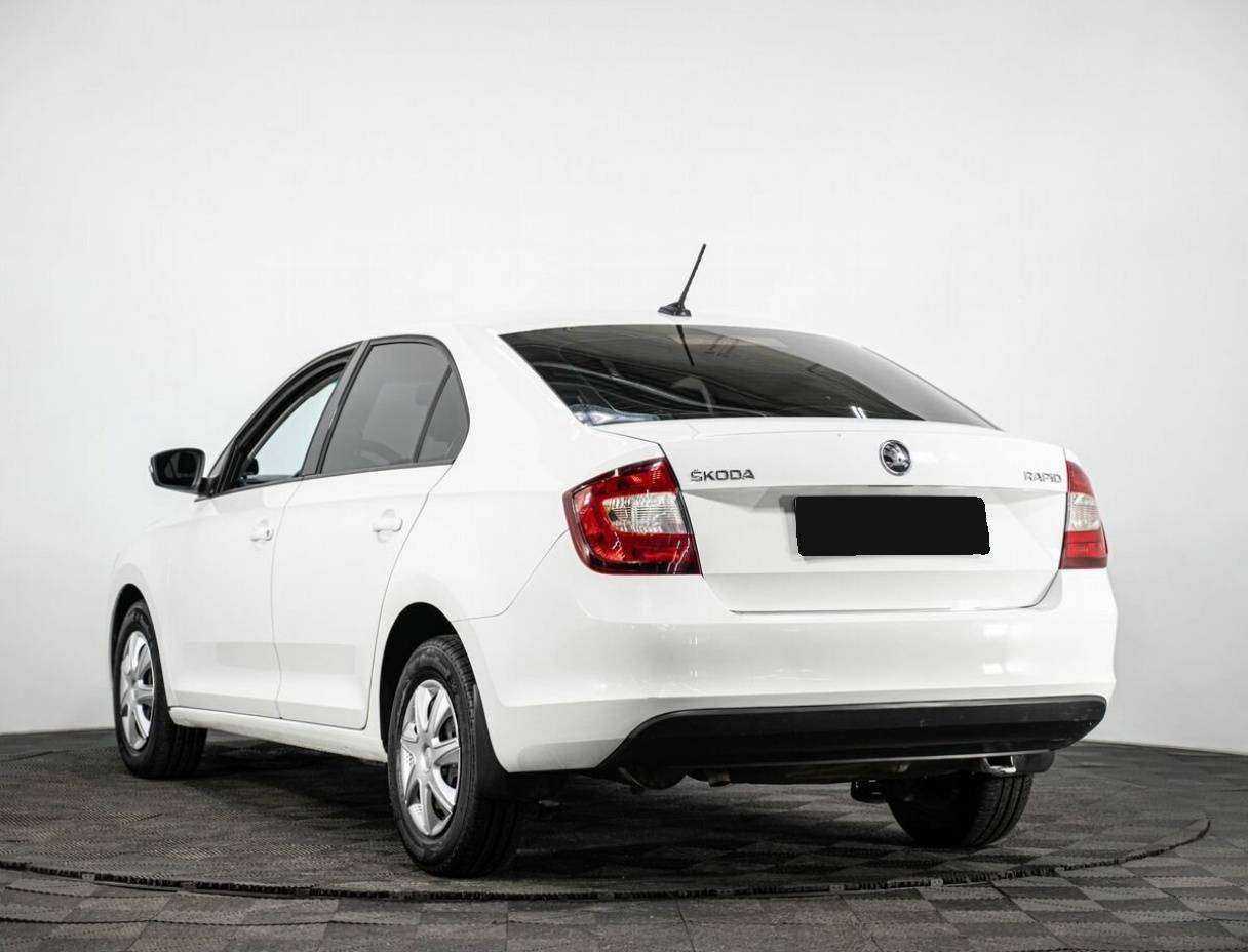Купить Skoda Rapid, 2017, 157 992 км, фото №4
